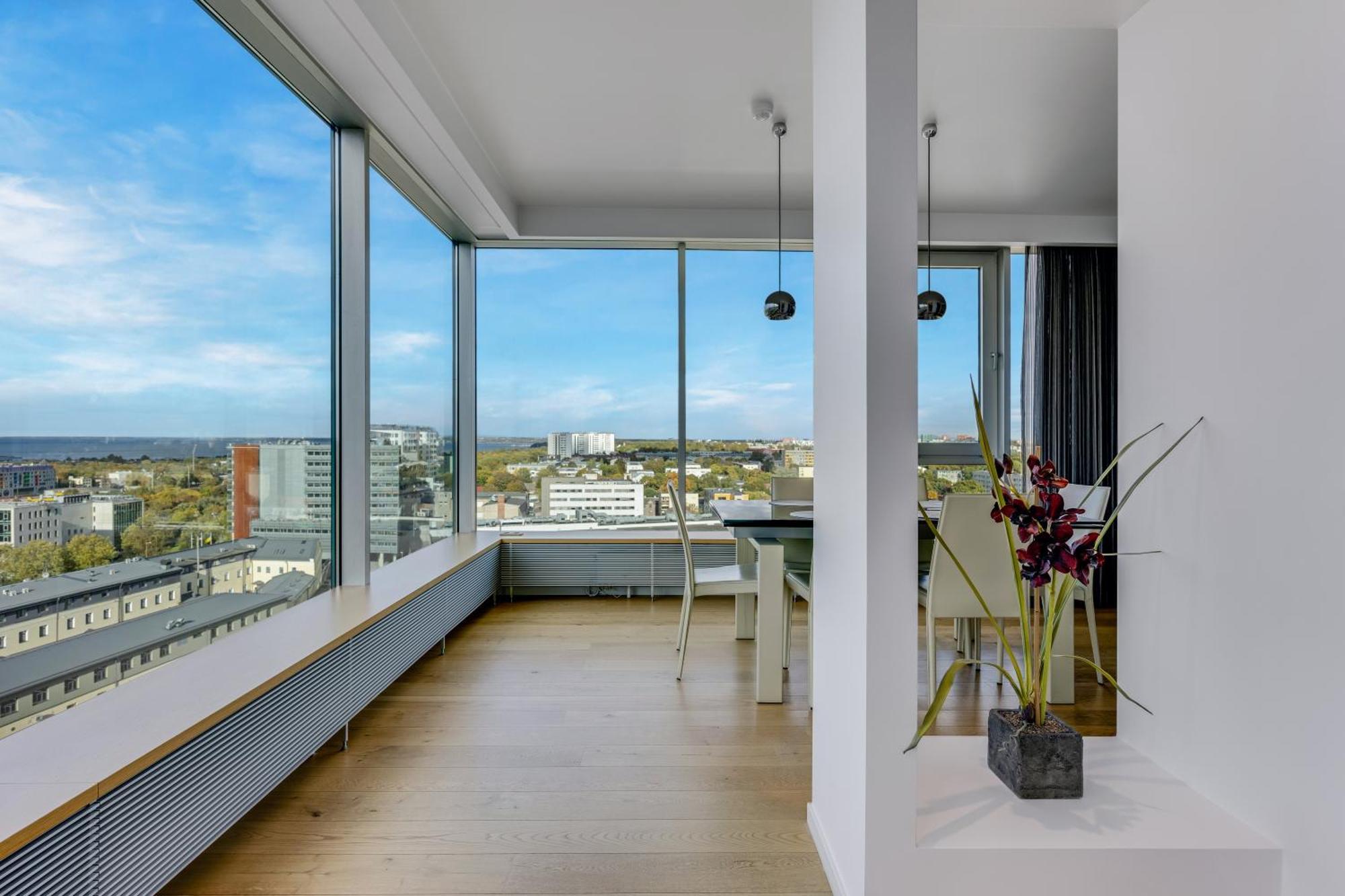 High-Rise Panoram View Ultra Luxury Apartment Tallinn Exterior photo